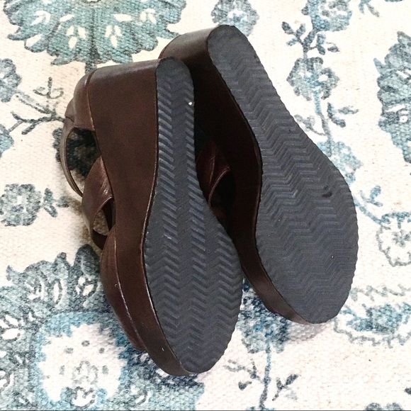 One Of A Kind Brown Leather Platform Sanals - Picture 6 of 8